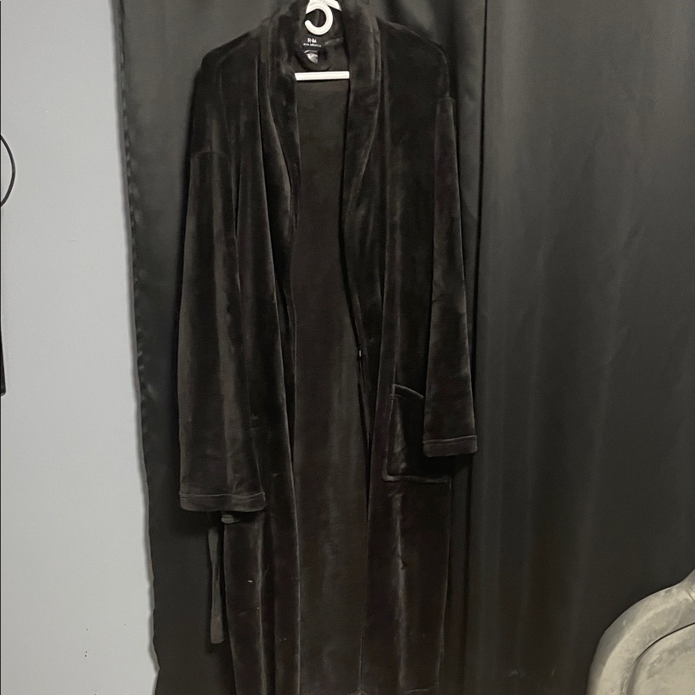 Michaels Black Polyester Garment